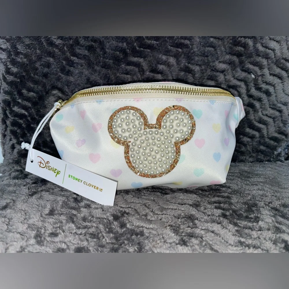 Limited edition Disney Fanny Pack - Picture 1 of 2